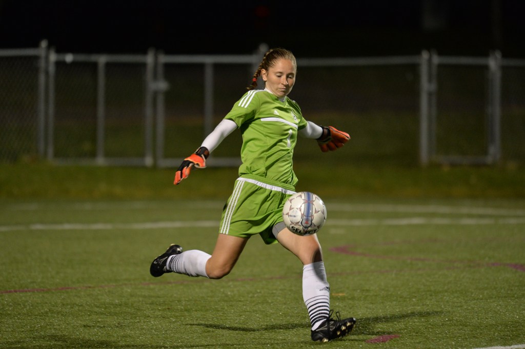 Lindsay Armstrong: Winning on and off the&nbsp;field