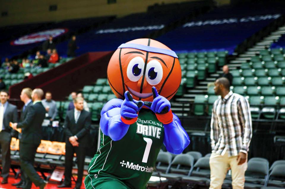 Ebanks and Dinwiddie leading&nbsp;Drive