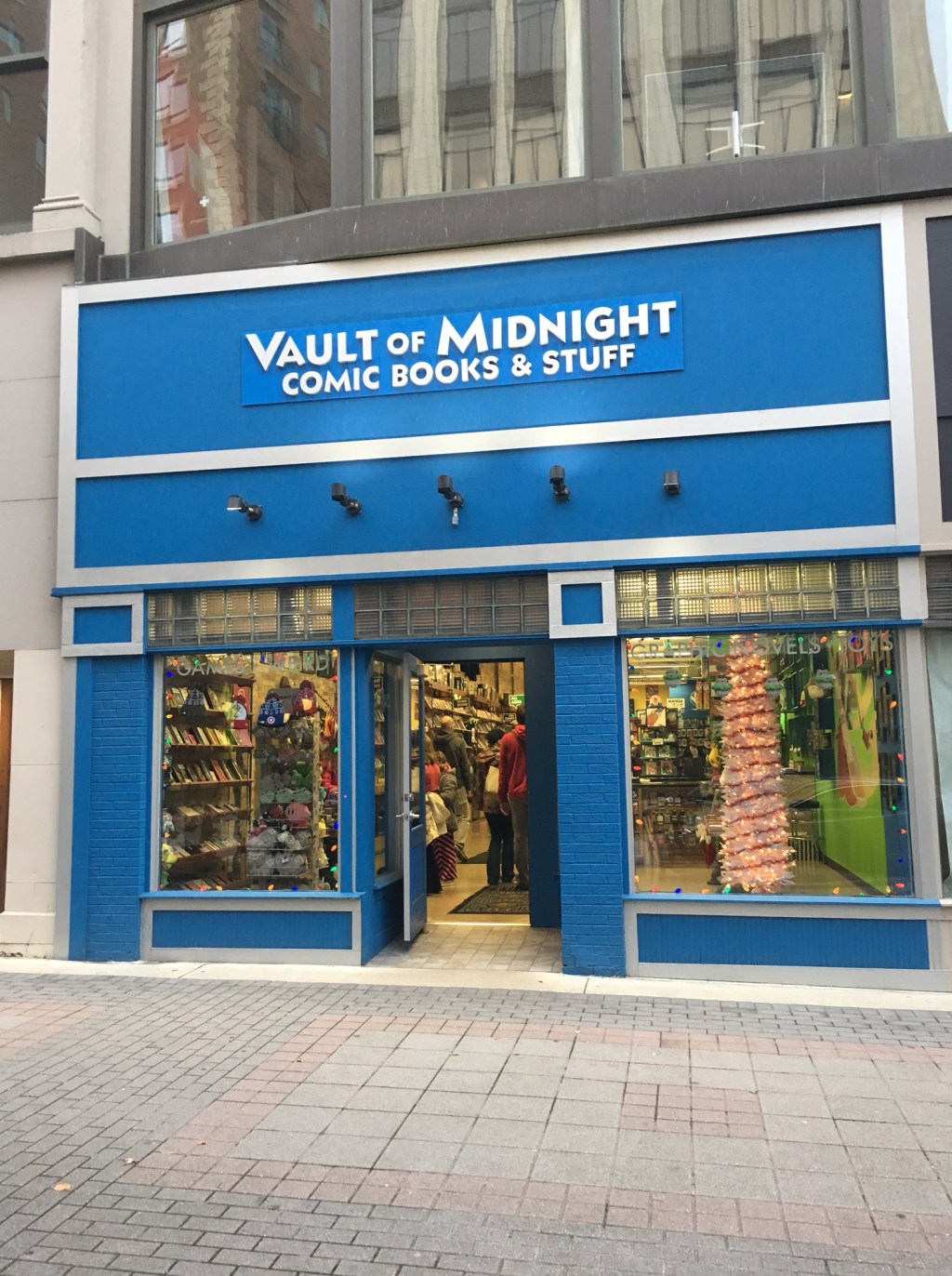 Visit the Vault of Midnight to fulfill your comic book&nbsp;needs