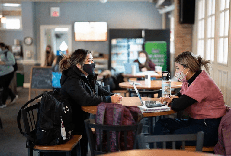 Aquinas College lifts mask&nbsp;mandate