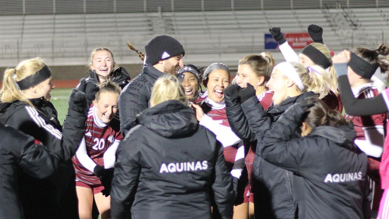 AQ Women’s Soccer reaches final site of nationals – The Saint