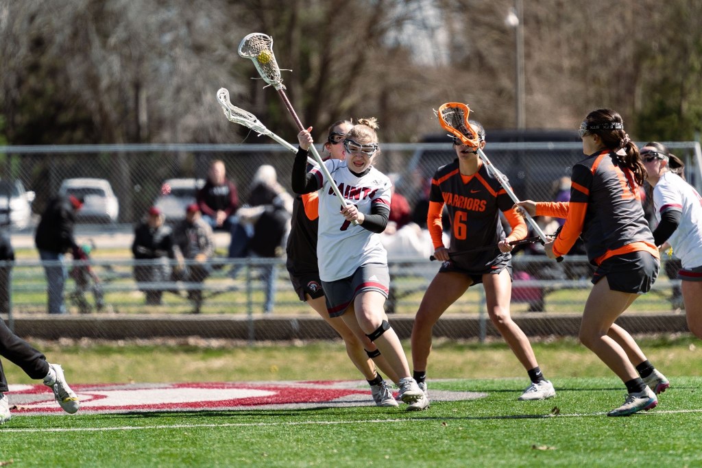 Women’s Lacrosse team badgered by injuries amidst dynamic&nbsp;season
